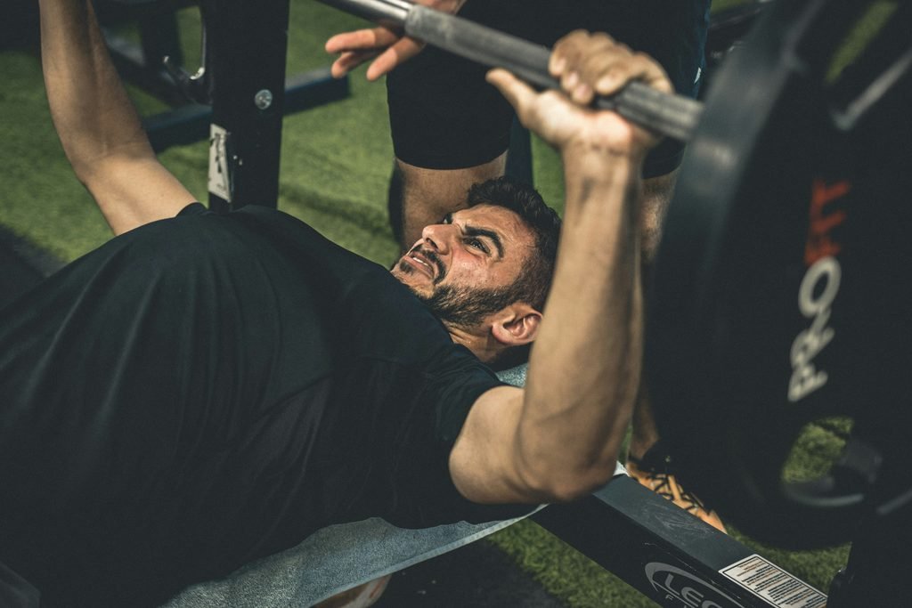 Exercise guides: barbell bench press 