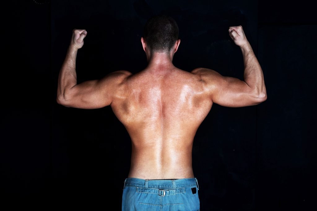 muscle building gym training