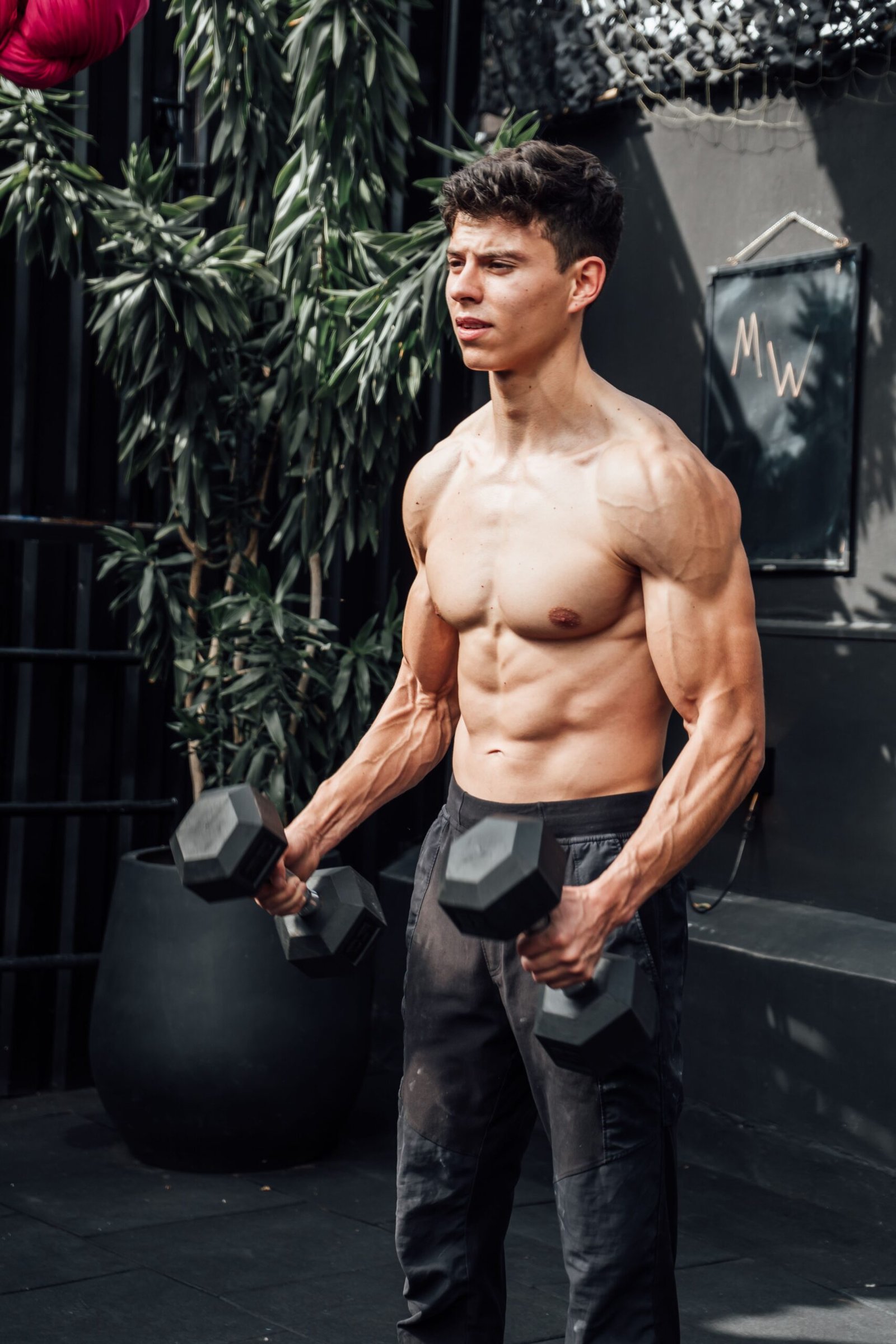 How I Built Muscle As a Naturally Skinny Guy